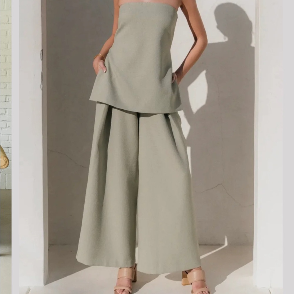 Fore Strapless Wide-Leg Set in Sage, S